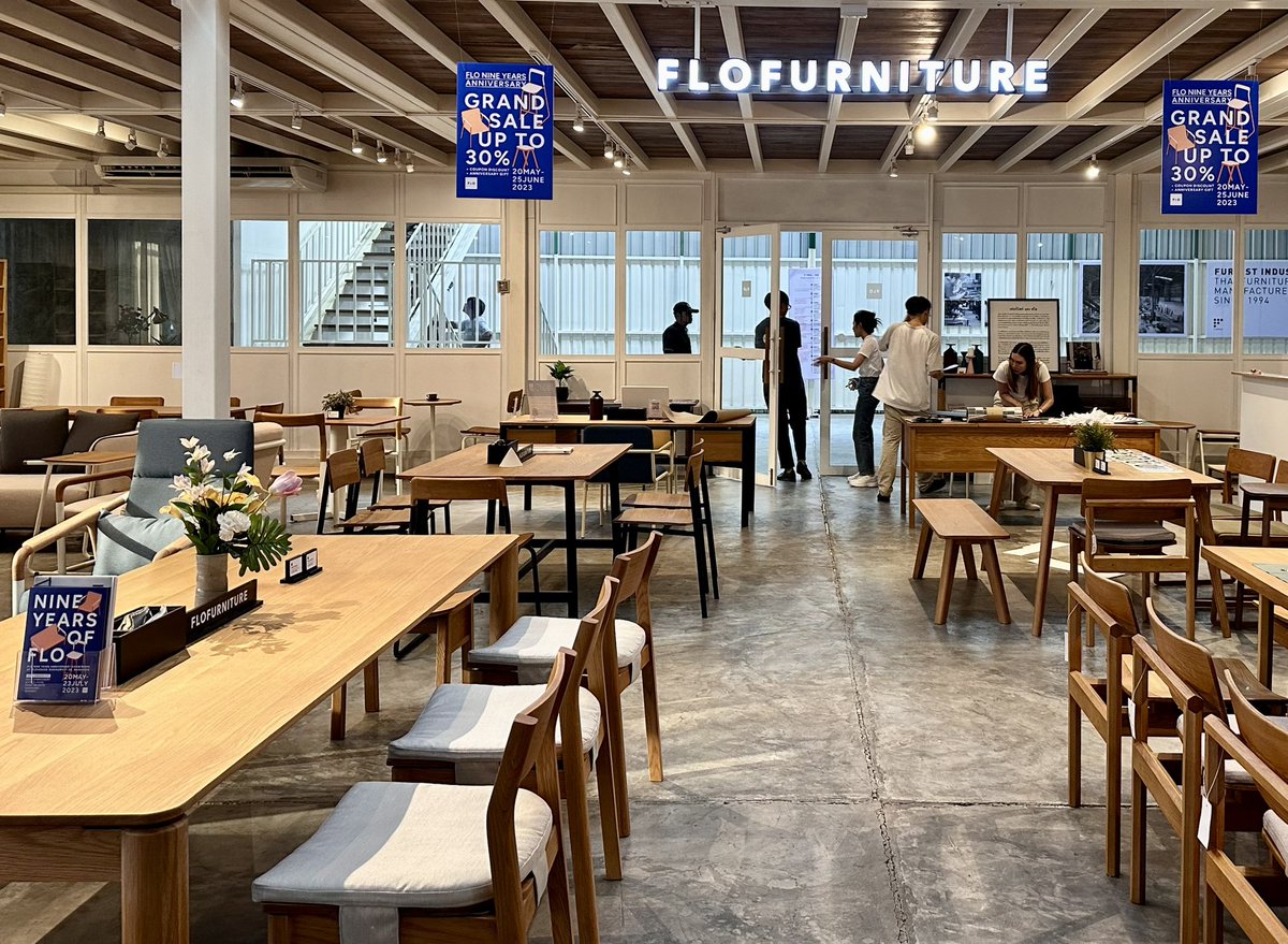 iseeiswim's tweet photo. งานเซลล์ FLO Furniture เริ่มแล้ววันแรก
20 May - 25 June @ Sukhumvit 36
หรือซื้อออนไลน์ใน LINE OA >> https://t.co/zYVdJYtcuS ก็ได้ด้วยนะ โปรฯ ร่วมทุกช่องทางเลย🪑✨ https://t.co/W4rpPJQ6pF