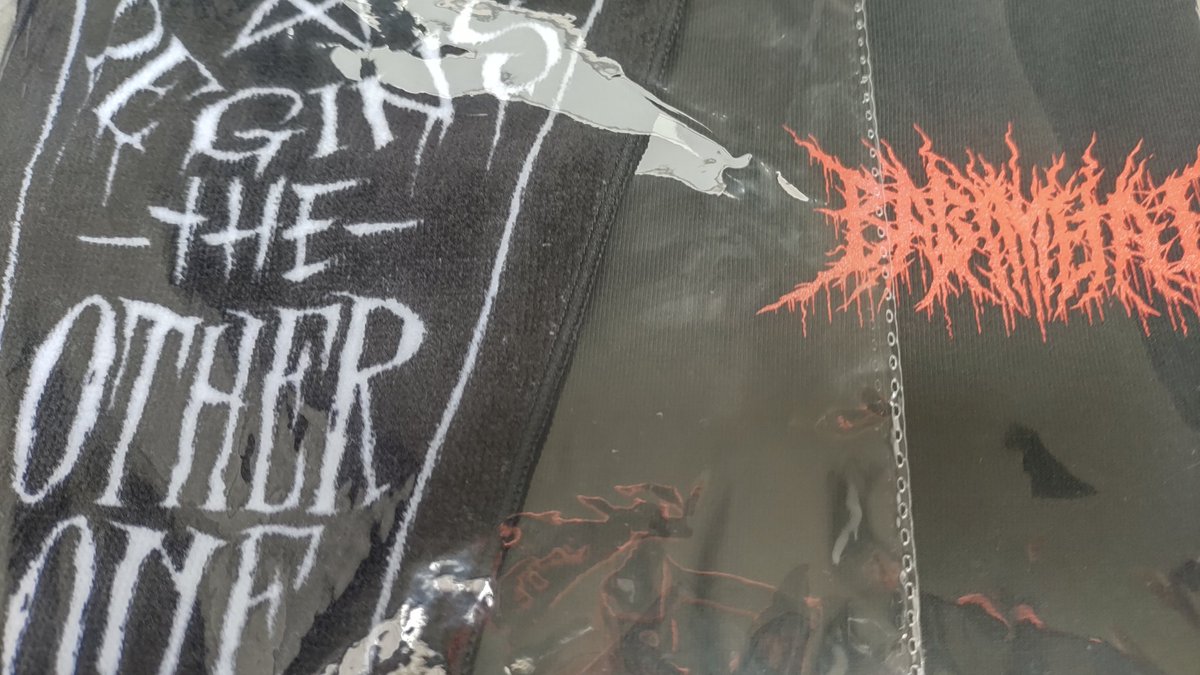 vagabond_'s tweet photo. ＼グッズ購入ミッションコンプリート！／

上映2時間前で無事に購入出来ました！☺️

"BABYMETAL BEGINS - THE OTHER ONE - DELAY VIEWING BLACK NIGHT"

2023/05/20 [Sat] 14:00 Start
https://t.co/ovSjL3fId4

#BABYMETAL
#THEOTHERONE
#BALCKNIGHT
#CLEARKNIGHT
#METALVERSE https://t.co/5Vxm7BqNNl
