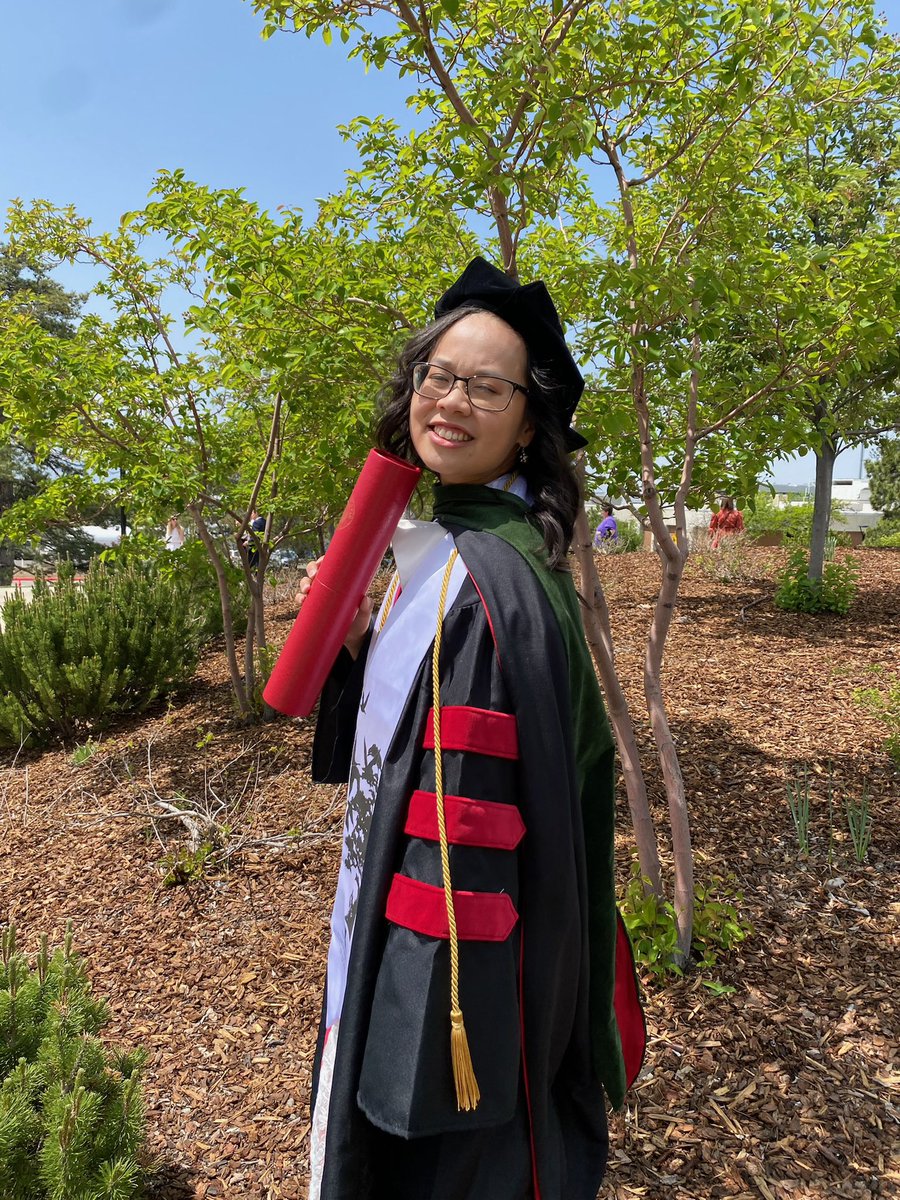 hadh_le's tweet photo. A reset: While I’ve stopped planning my future, I hope to always center my work on community, love, and accountability. Forever grateful for my ancestors and support network. Eternally honored to be a future pediatrician. 

Yours truly—
Hạ Lê, MD https://t.co/6KLvgANmEG