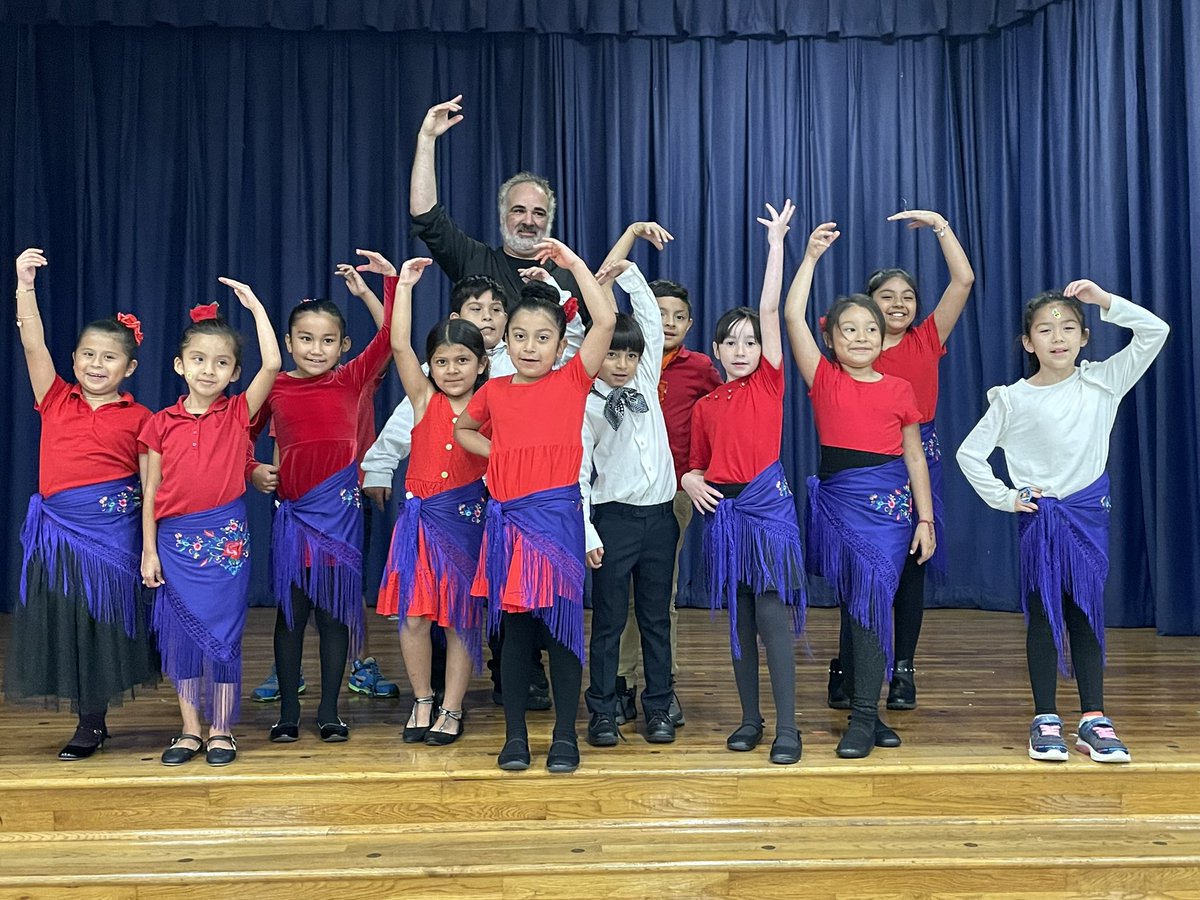 elsymserpas's tweet photo. Our Eaglets feeling the beautiful music! 💃 and 💃! @msjmurillo @ERMartinezDISD @D2Cedillo @disdactivities @LisaMaia19 https://t.co/eqgdl4xnt7