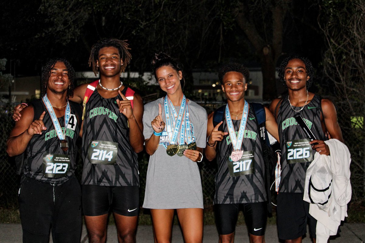 Underdogs rise up!!👏🏾1st in state class 3a all that work paid off🖤Will forever love this team! <a href="/TheKylerCollins/">Kyler</a> <a href="/KalebHollins/">Kaleb</a> <a href="/ColeTabb/">Cole Tabb</a> <a href="/Court92986/">CourtlandCoachFuller</a> #StateChampionships