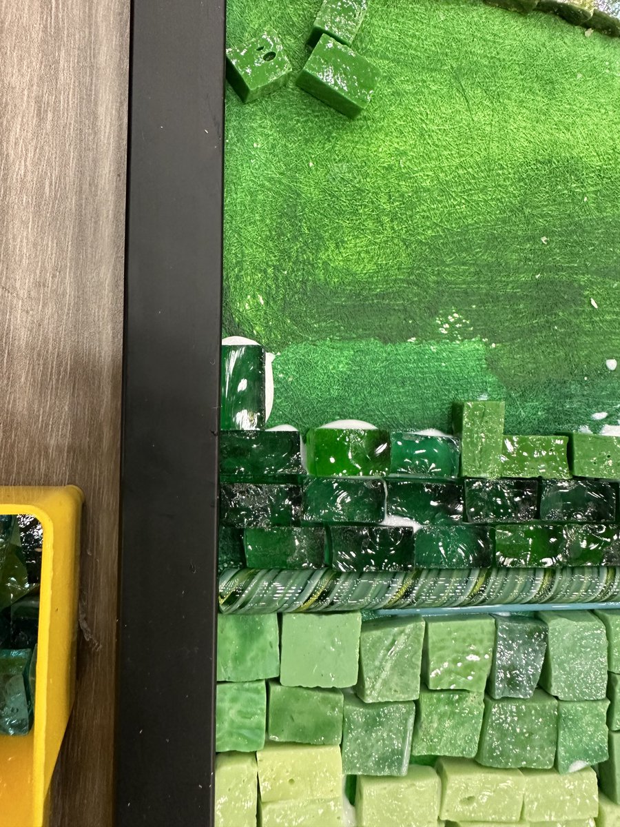 cclareMDMPH's tweet photo. Taking part in DEI art project during #ACOG2023 ⁦@acog⁩ ⁦@ACOGDistrict5⁩ ⁦@ACOGD2⁩ #pastdistrictchair #districtchair #chairelect #mygreenpiece #ACOGgreen https://t.co/rGXrlNvjEL