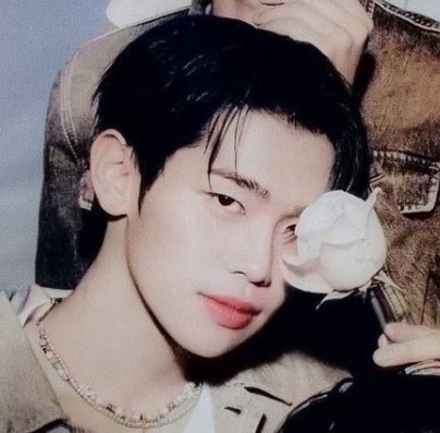 taeraesthetics's tweet image. Ohhh my eyes are blessed

#ZEROBASEONE #1stLook