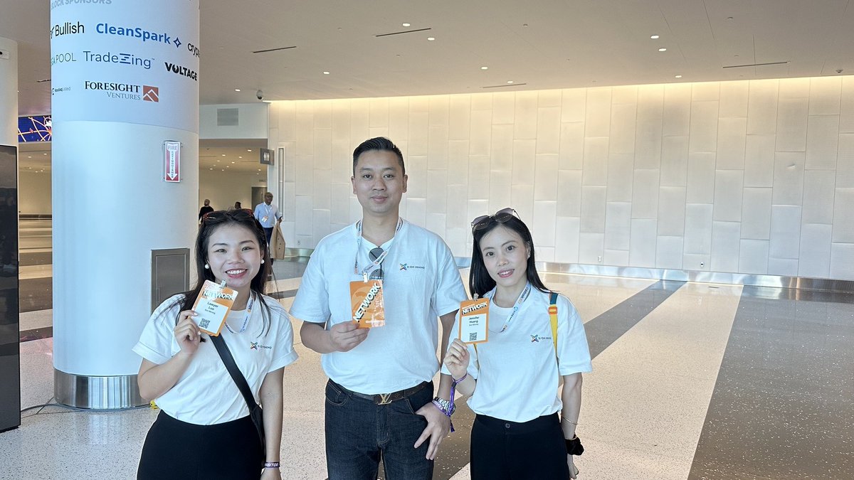 XONMiningKitty's tweet image. Welcome to the #bitcoin2023 with our colleagues in Miami! Look forward to meeting you all in person.#XONMining #BTC #BTCMining #BitcoinMining