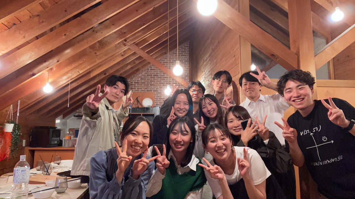 tomorrow_beyond's tweet photo. 5/16に高校生・大学生に教育プログラムを提供する認定NPO法人「very50」さんとの交流会を行いました🎈
交流会ではお互いに社会問題、将来の夢、これまで取り組んできたことなどを話し合いました。2時間があっという間に感じる充実した時間になりました😆

#ビヨンドトゥモロー 
#very50 https://t.co/rkPdY4Oj61