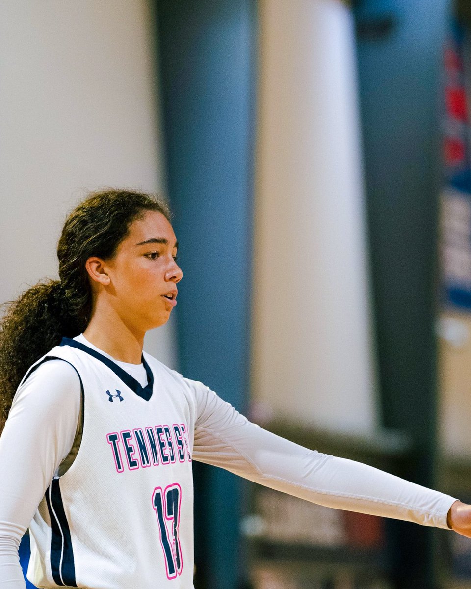 Select Events Basketball tweet media