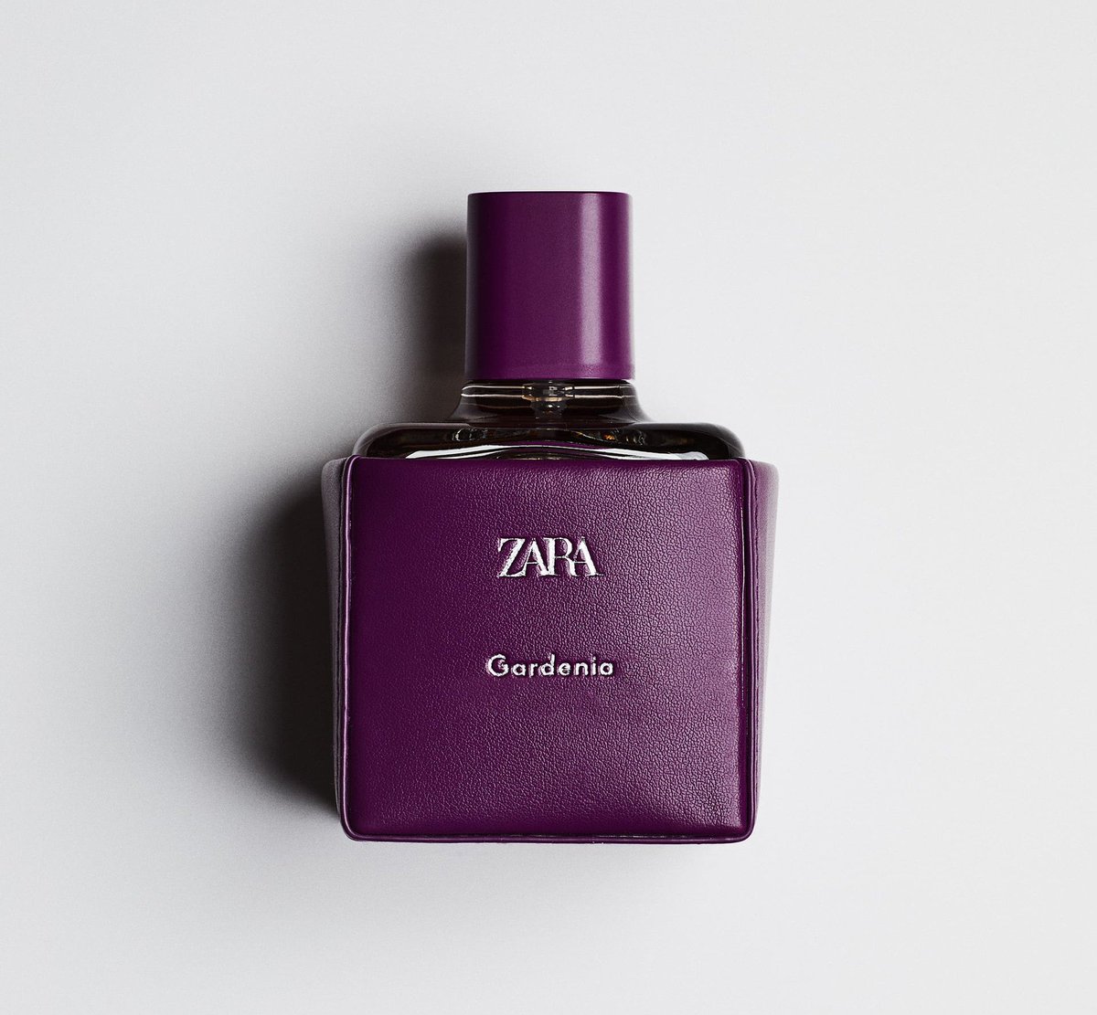 syervw's tweet photo. Girls, kalau korang nk diri tu rasa mahal beli la Zara Gardenia ni😭👍🏻 Bau dia terbaikk gila!! Ada hint of vanilla &amp; floral gituuu. Once you sprayy tahan bauu dia melekatt dkt badan tau mmg worth gila! 

Noww ada sale 90ml for RM52 jee?!!💯✨ https://t.co/HhPOLk8TLW