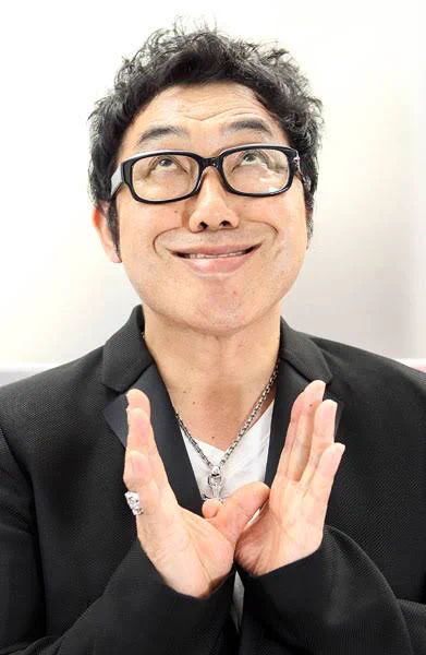 顔ヨガって効果あるの？？「あのコロッケでさえ、ほうれい線出まくりなんだから」