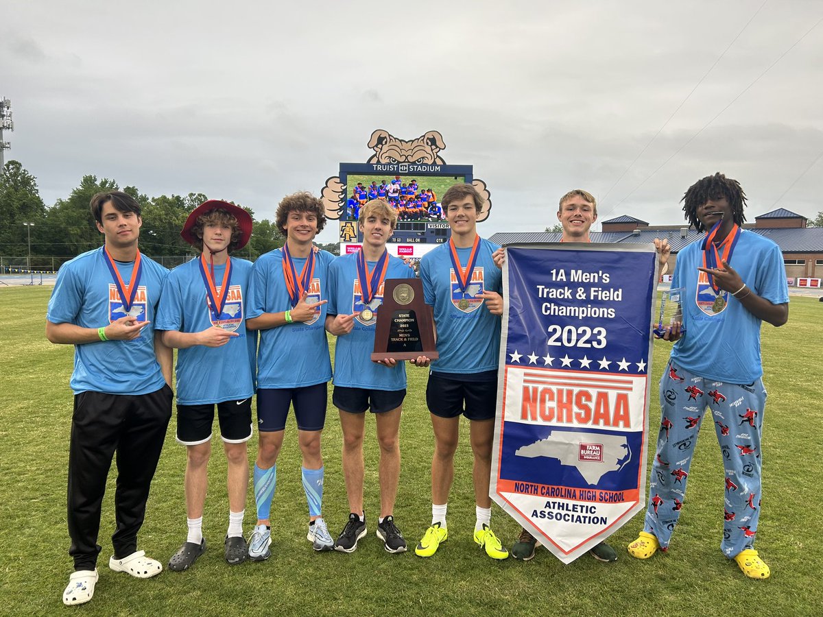 UAathletics's tweet photo. So proud of the @UAcharterschool Men’s track team finishes first for the 1st ever team track championship. Great job Cardinals!  @mitchpacy_3 @EzraMartin05 @EvanParduetrack @Nathanswinney25 @momof4boyz00 @FrashierJustin @cameronhudson53 @mphifer2 @JZUAHS https://t.co/RZ86gcCcGa