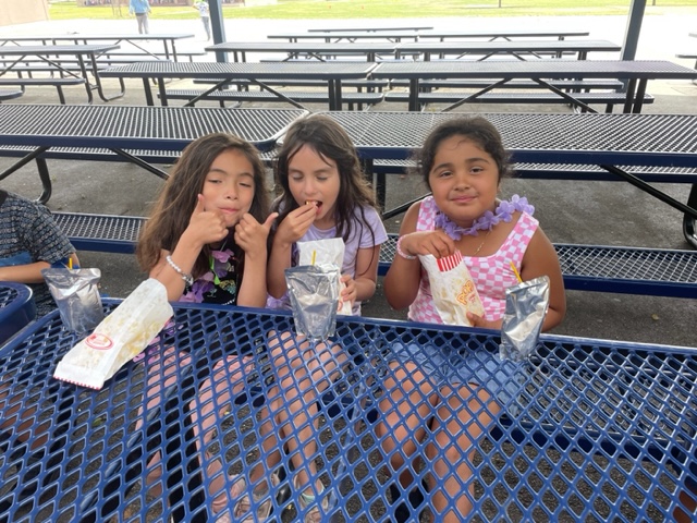 Congratulations to our Level Up Learners in Mrs. Mitchell's class! Our IB scholars raised their I-Ready score in Reading and Math!

Whooo Hooo!!