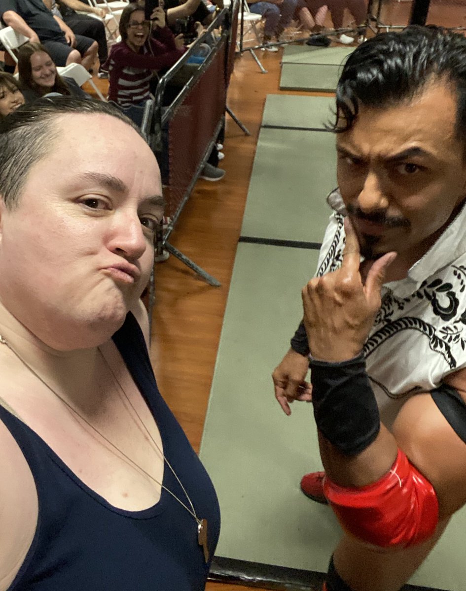 mpwxpress's tweet image. It’s @HD_DiegoValens versus @akaMiggyRose at @MPW_CA KNUCKLE UP tonight—will the champ retain? Or did our industrious editor in chief get her selfie with the future National Champion?
