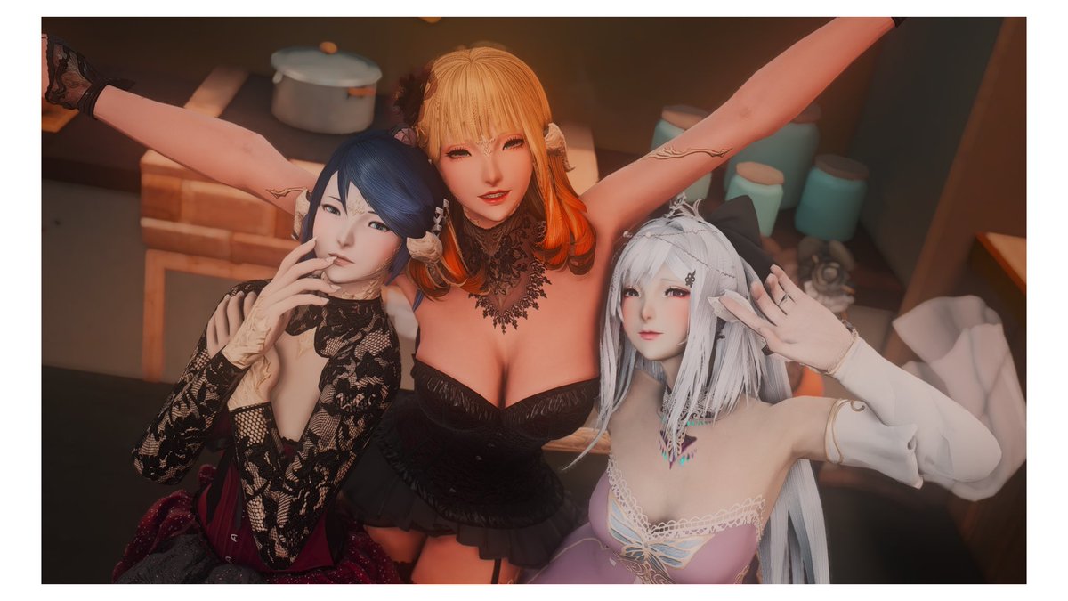 I had the opportunity to visit my dearest daughters’ late night bar in Shirogane last night, and it was fun meeting new friends and sharing silly jokes with everyone 😂 thank you my dear <a href="/AiBlacksherry/">Ai BlackSherry</a> and <a href="/AsahiPeashy/">Peashy Asahi💫</a>! Mama loves both of you! 💖
#LunarTearXIV #aura