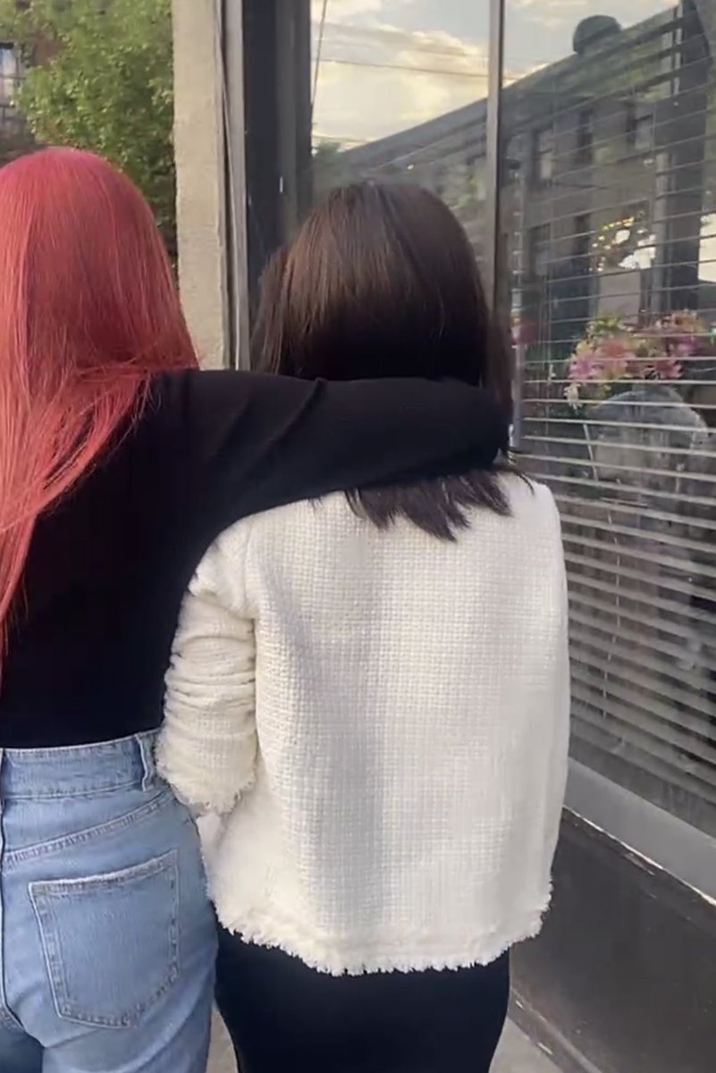 CEsupport2's tweet photo. I didn't think even two days ago that I would see this form of Englot, they so cute, perfect for wach other I'm gonna cry man ngl 😭 https://t.co/wGd8ic5Osy