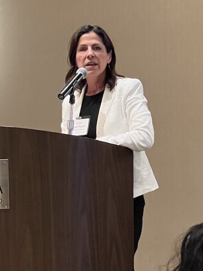 Diane Papan tweet media