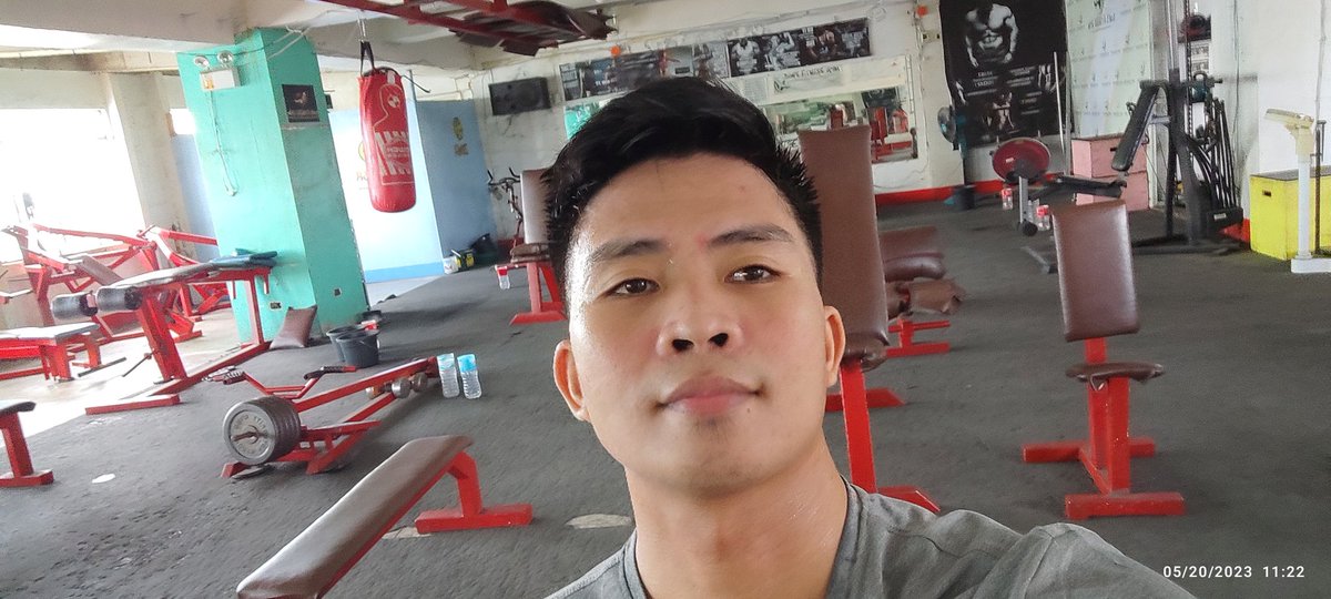 dsm_sg's tweet photo. Yung alam mo na bagsak kana wla ng pag asa pumasa sa oblicon, e work out nalang yan 😅

#lawstudent #lawph https://t.co/qawmTnbUR1