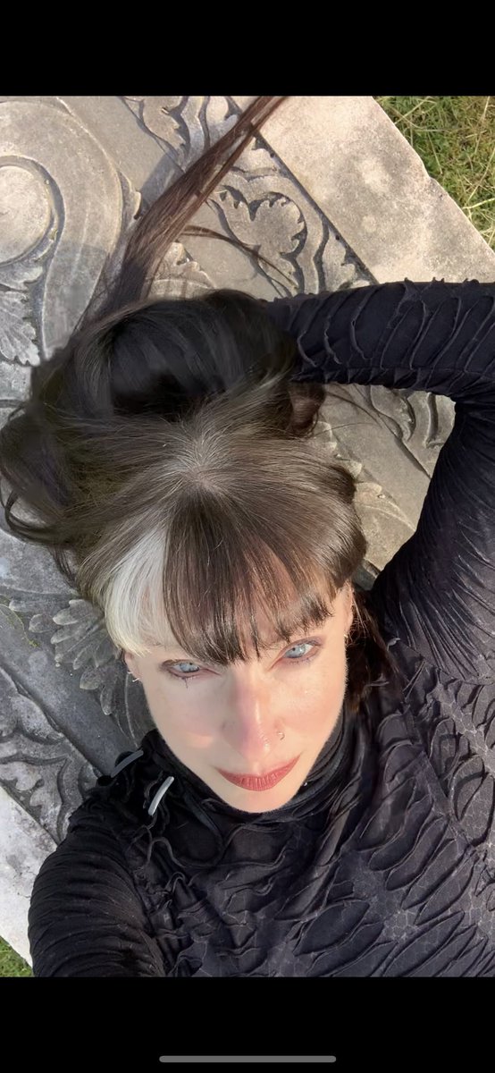AnaToneDaMania's tweet photo. New pics for World Goth Day (May 22) #bohogoth #WorldGothDay https://t.co/sRpXTQCXrn