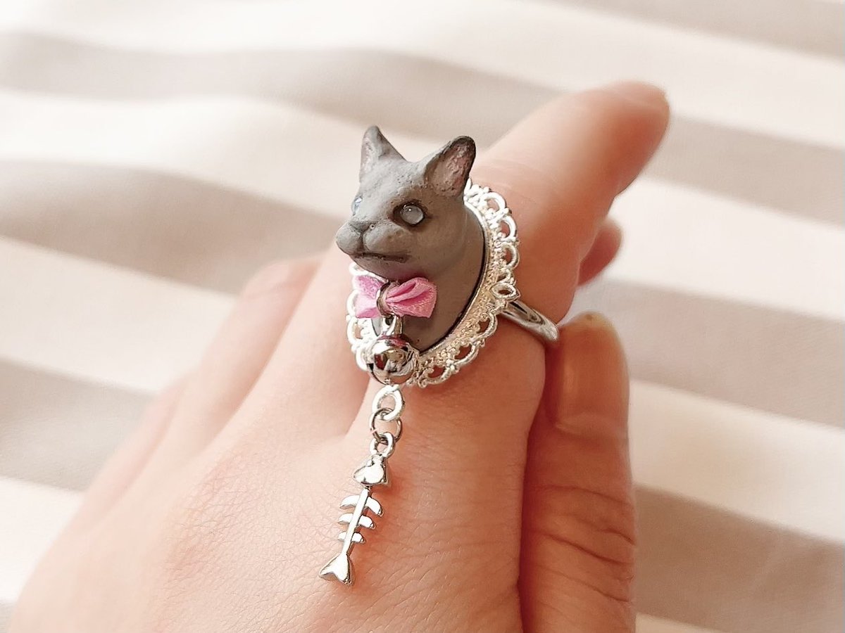 kano_koubou's tweet photo. minneにて販売中🛒
剥製リングの猫枠に
サバ、ロシアンブルーが仲間入り🐾🐾

 #ハンドメイド
 #minne https://t.co/6daL6nAKa8