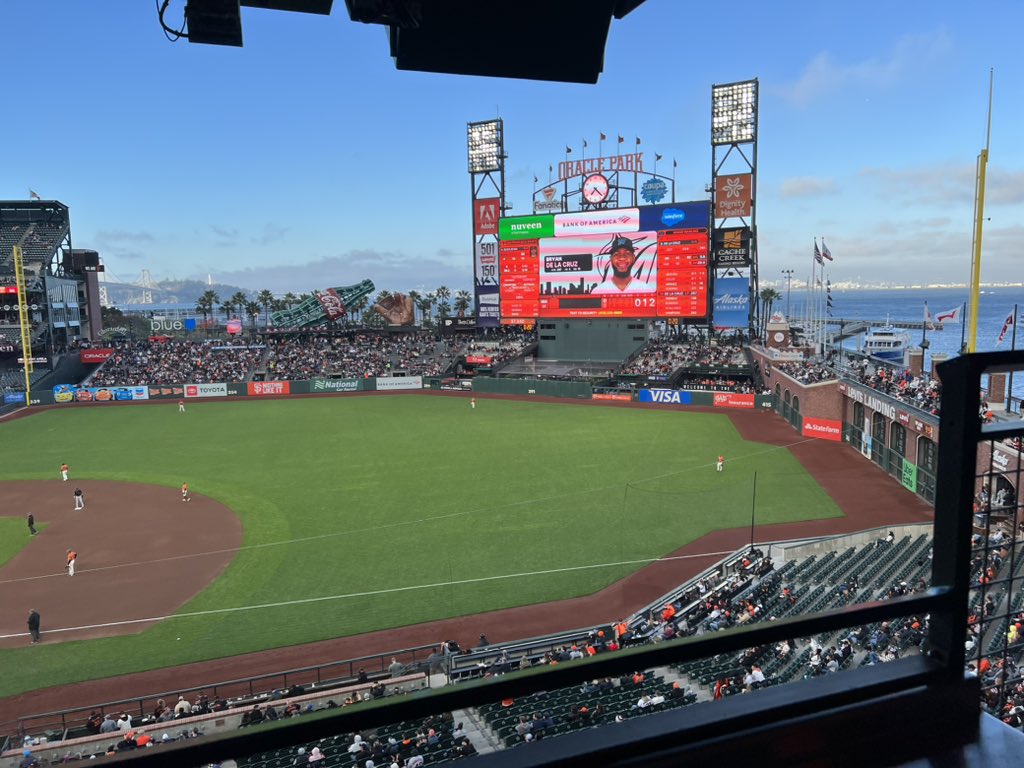 Lovin #StarWarsArt night at the <a href="/SFGiants/">SFGiants</a>