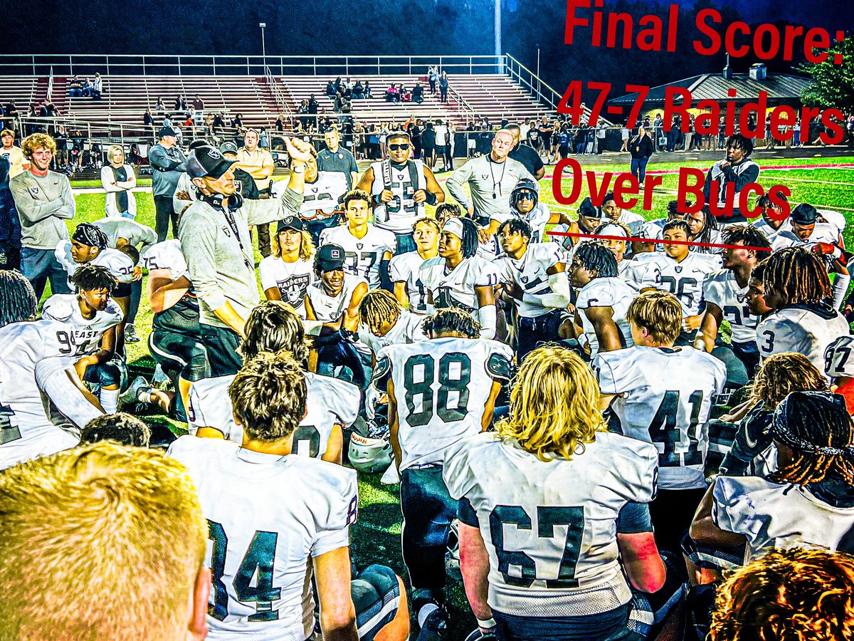 What a difference a year can make! Lots of great stuff and smiles! Fun Night! #RaiderNation <a href="/Raiders/">Las Vegas Raiders</a> <a href="/AthleticsEP/">EPHS Athletics</a> <a href="/cjhirsch4/">Chris Hirschfield</a> <a href="/VanSpence10/">Van Spence</a> <a href="/coachruss23/">Coach Russell</a> <a href="/BJacobsonFBall/">RaiderNationEPHS</a> <a href="/RecruitGeorgia/">Recruit Georgia</a> <a href="/NwGaFootball/">NwGa Football</a> <a href="/jwindon35/">Joe Windon</a> <a href="/MattDeBary/">Matt DeBary</a> <a href="/RustyMansell_/">Rusty Mansell</a> <a href="/BALLERSCHOICE1/">BALLERS CHOICE LLC</a> <a href="/ChadSimmons_/">ChadSimmons</a> <a href="/BrooksAustinBA/">Brooks Austin</a>