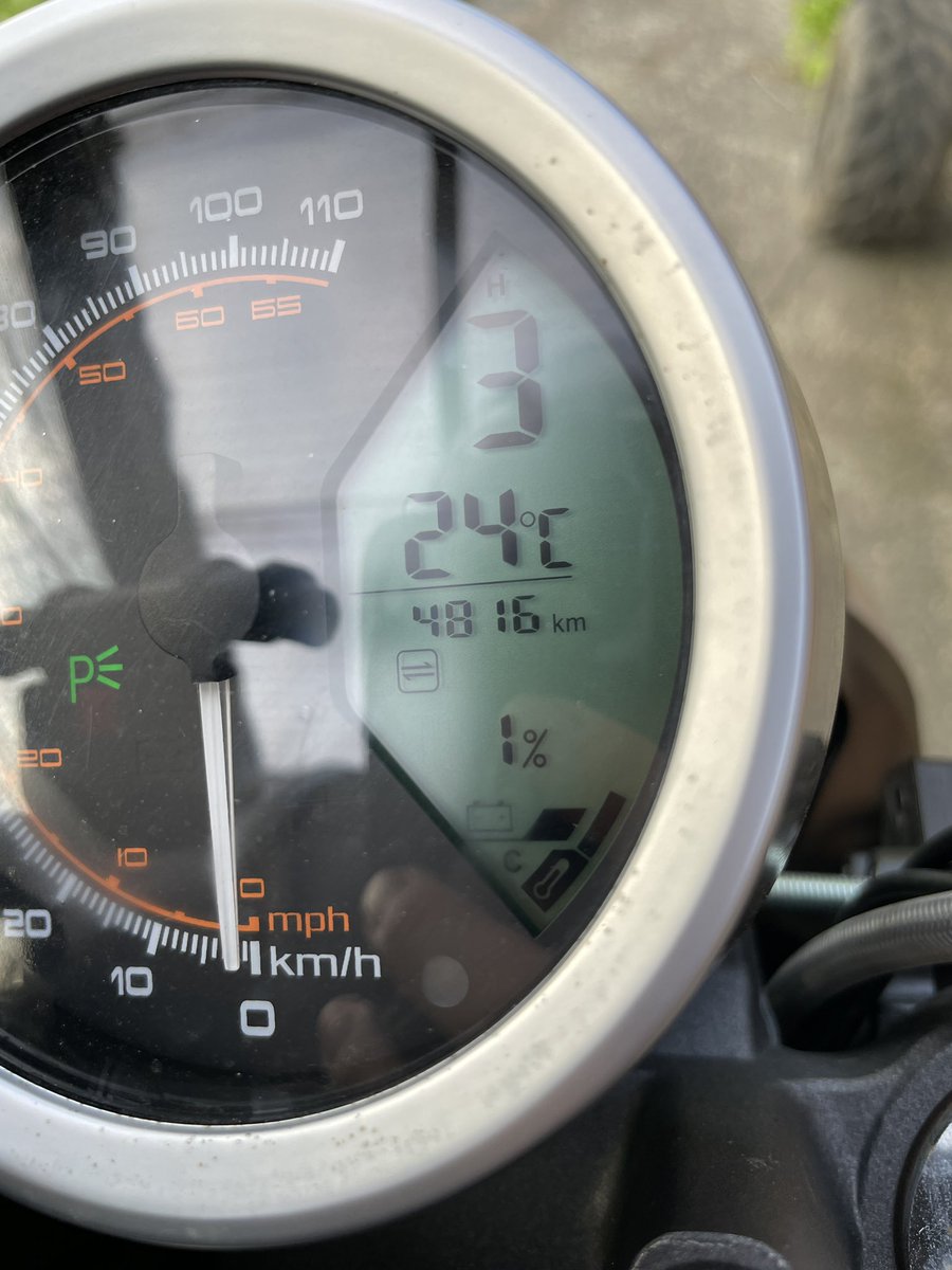 zoep_fab's tweet image. 100%→1%で101km💮

#電動バイク #tcmax