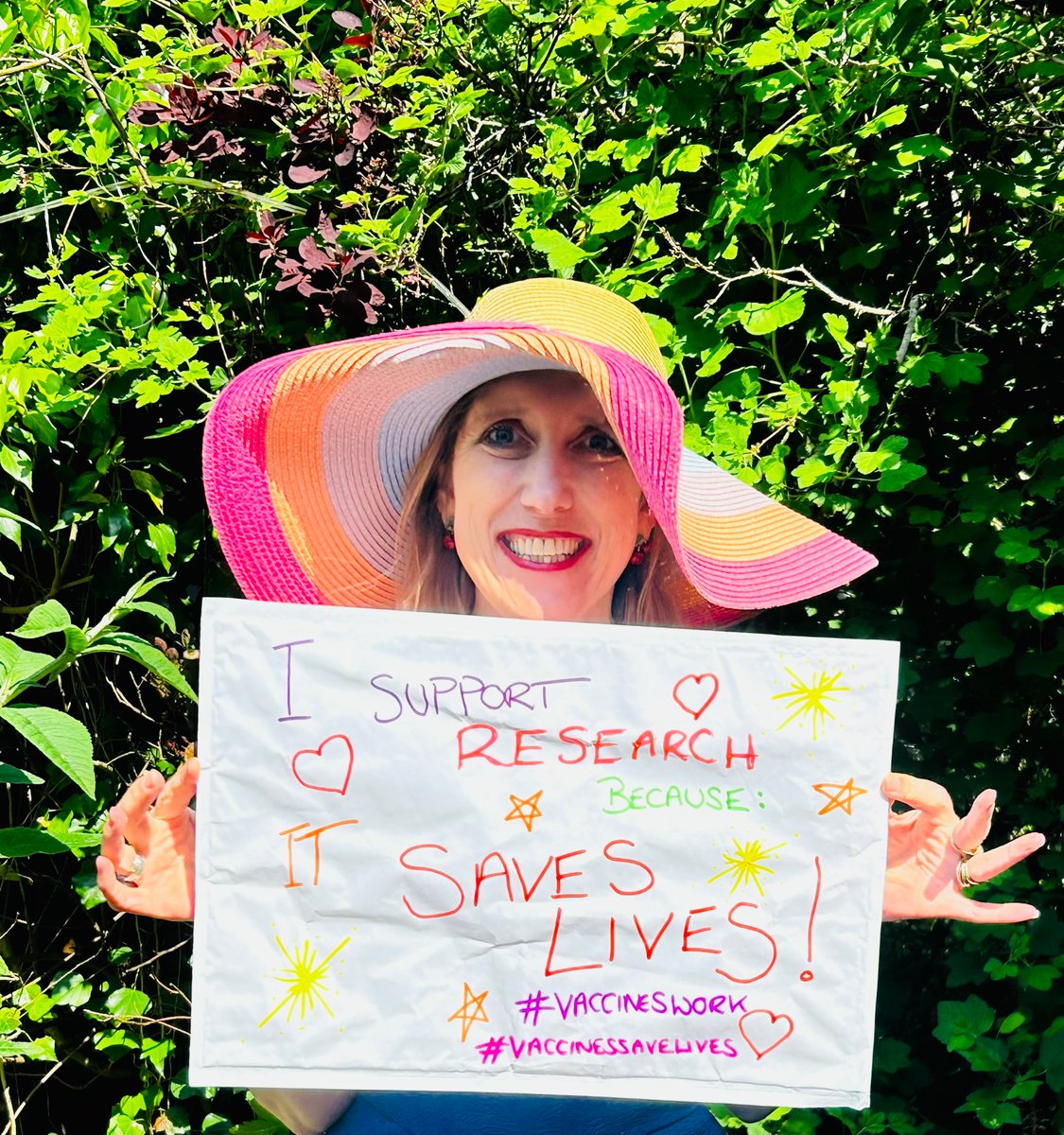 Happy Clinical Trials Day!
#ClinicalTrialsDay 

I support research because it saves lives! 

#vaccineswork 
#vaccinessavelives