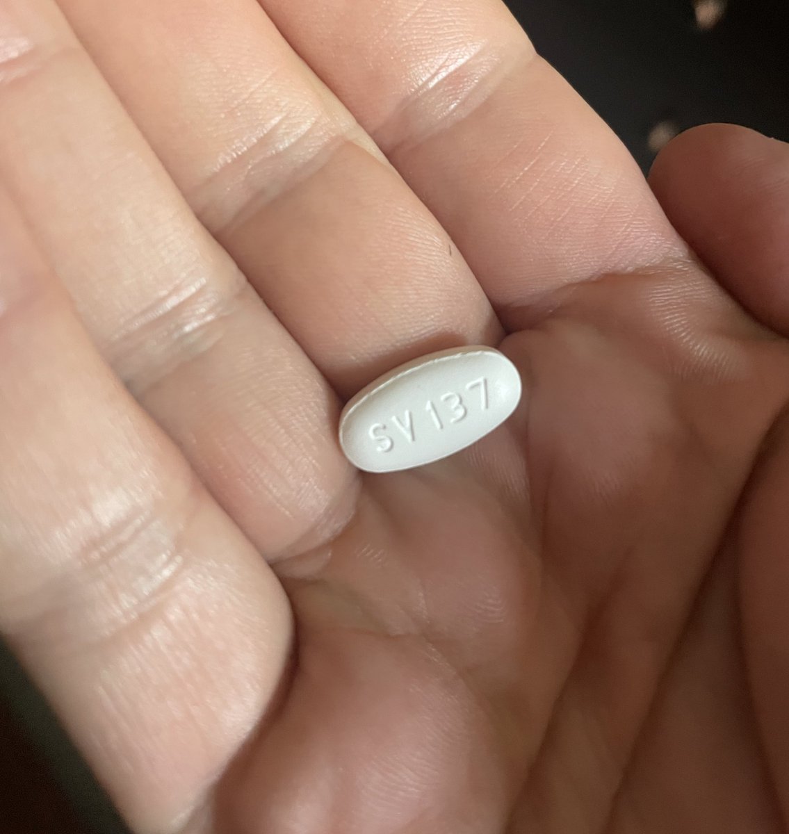 Effective medication (1 tablet a day) means I can not pass on HIV during sex. 

Undetectable = Untransmittable (U=U)

Living with HIV in 2023 isn’t a death sentence. 

Know your status. 

Get tested.

tht.org.uk/our-services/s…

<a href="/THTorguk/">Terrence Higgins Trust</a> #HIV