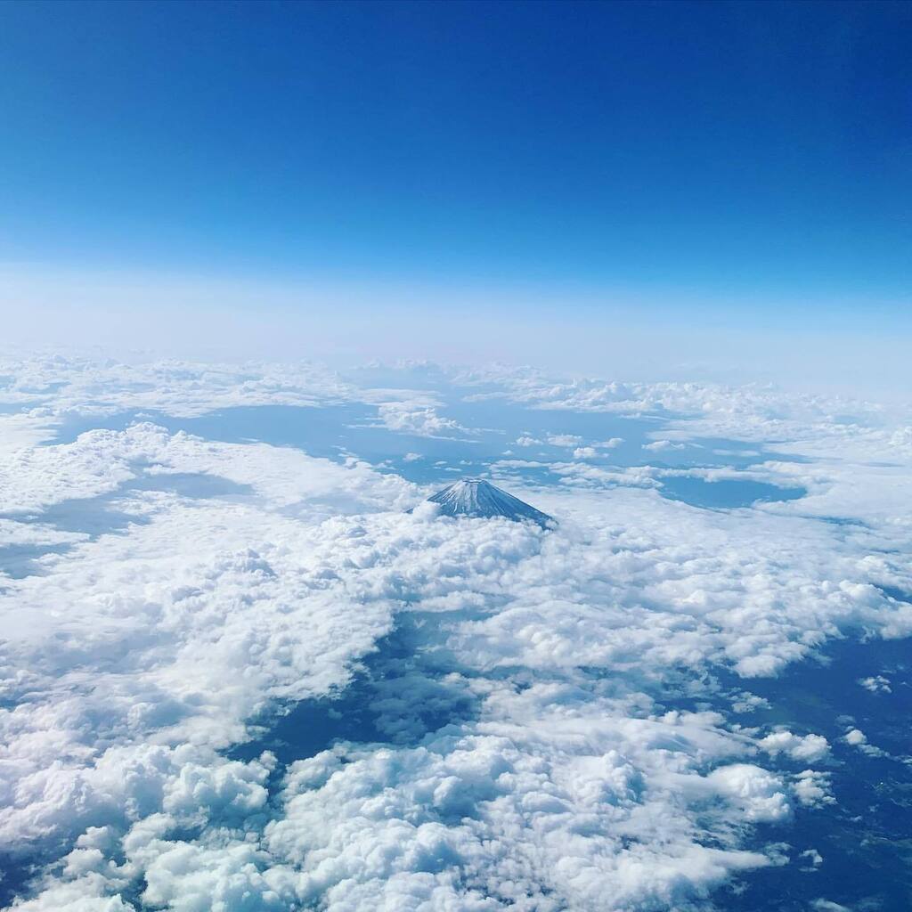 徳島への機中にてinstaviewwindowairplane富士山beautifulamazinglovelife四国放送まつり