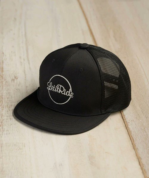 phase_next's tweet image. 90年代から続くストリートカルチャーを牽引してきたブランド【LET IT RIDE】

帽子ブランドの【MIGHTY SHINE】がコラボレーションしたアイテムが入荷!!! 
item.rakuten.co.jp/whn/c/00000006…