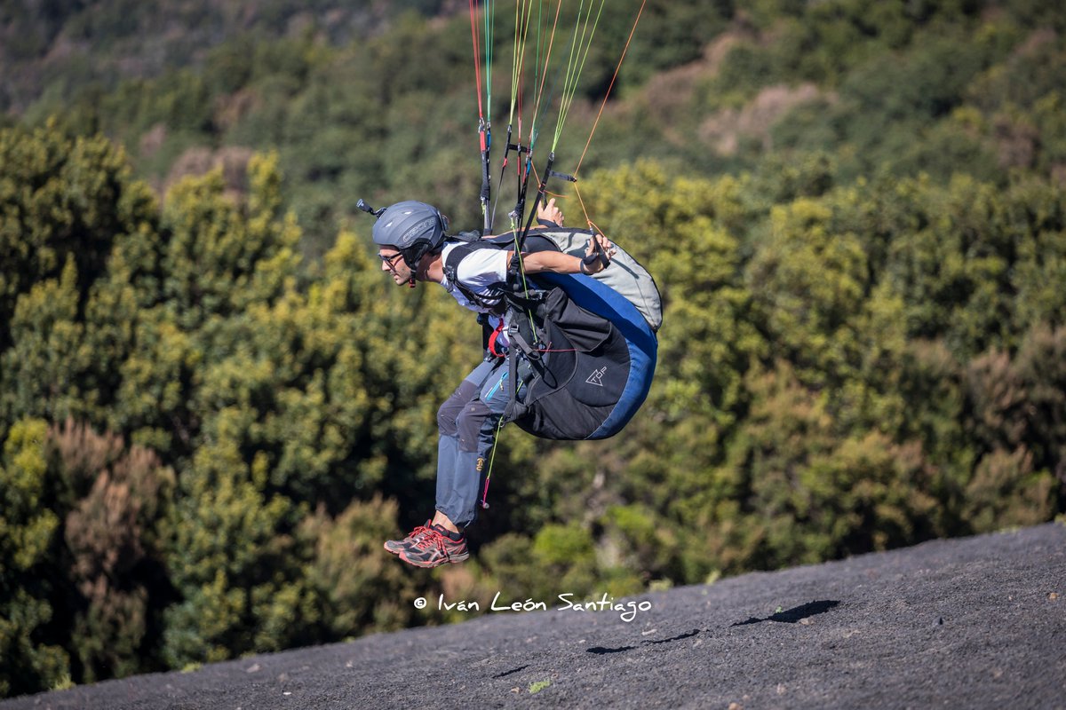 📷🪂29 Concentración de parapente
Isla de #ElHierro
#parapente #paragliding
#paraglide #29concentracion
#LaFrontera #ElHierroParapente
#IslaDelHierro
#IslaDelMeridiano
🇮🇨#IslasCanarias