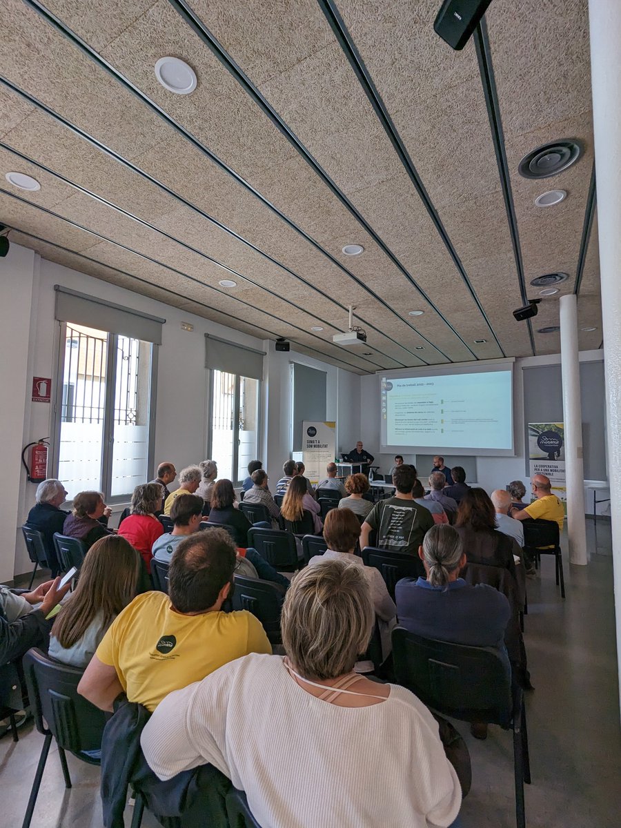 Som Mobilitat Badalona tweet media