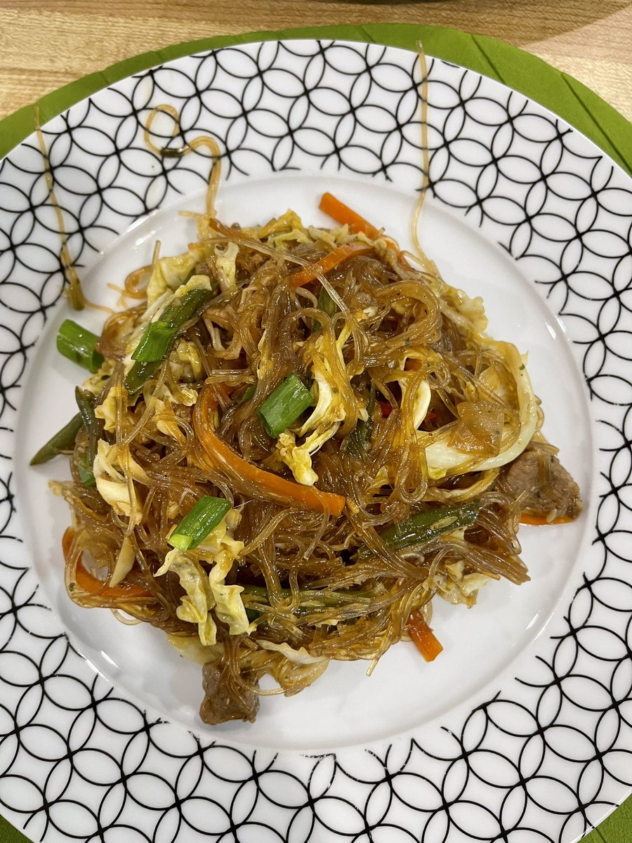 Dinner for 2 again (Zane went out): made sotanghon guisado #lasangpinoy #pinoyfood #dinnertime #dinnerideas