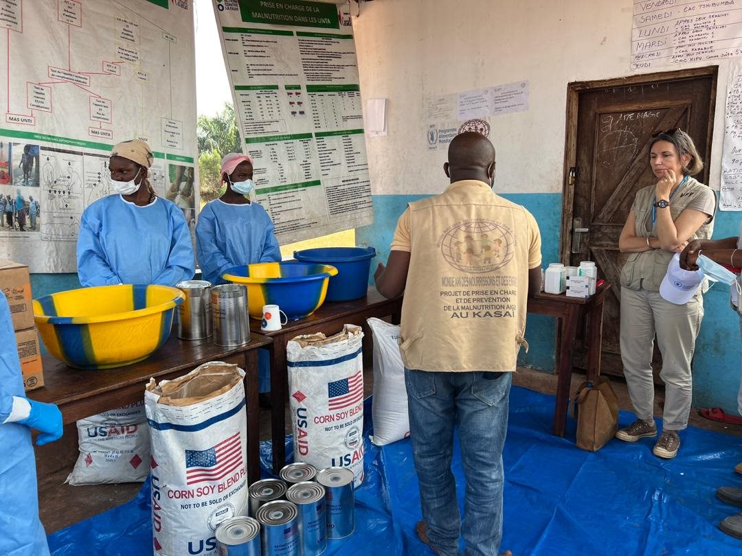 NNadazdin's tweet photo. Avec les financements de la Banque mondiale, et la collaboration du partenaire MANOURE et le travail dedie du personnel du centre de sante, le PAM traite la malnutrition aigue moderee parmi les enfants entre 6 mois et 5 ans d'age, et les femmes et filles enceintes ou allaitantes. https://t.co/hb5FeztCo3