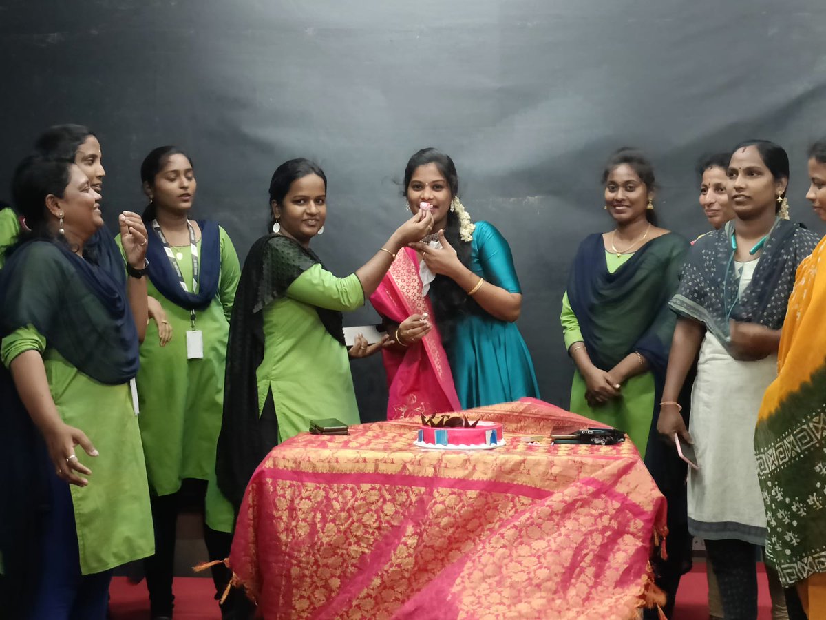 innokaiz_india's tweet image. Happy Birthday to Ms. Nandhini (Office staff) Cake Cutting 🎂📷 in INNOKAIZ office. We extend our gratitude to Dr. SukumarBalakrishnan, Our honorable chairman and MD, for his outstanding hospitality.
@kaizensukumar

#JBGroup #TNDWWA #labourtalk #INNOKAIZ #wishes #birthday #party
