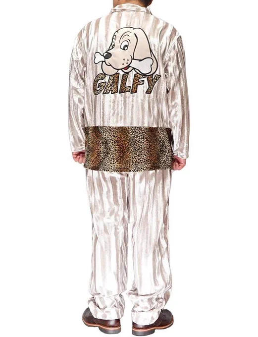 クラピカの私服こういうのかもしれない