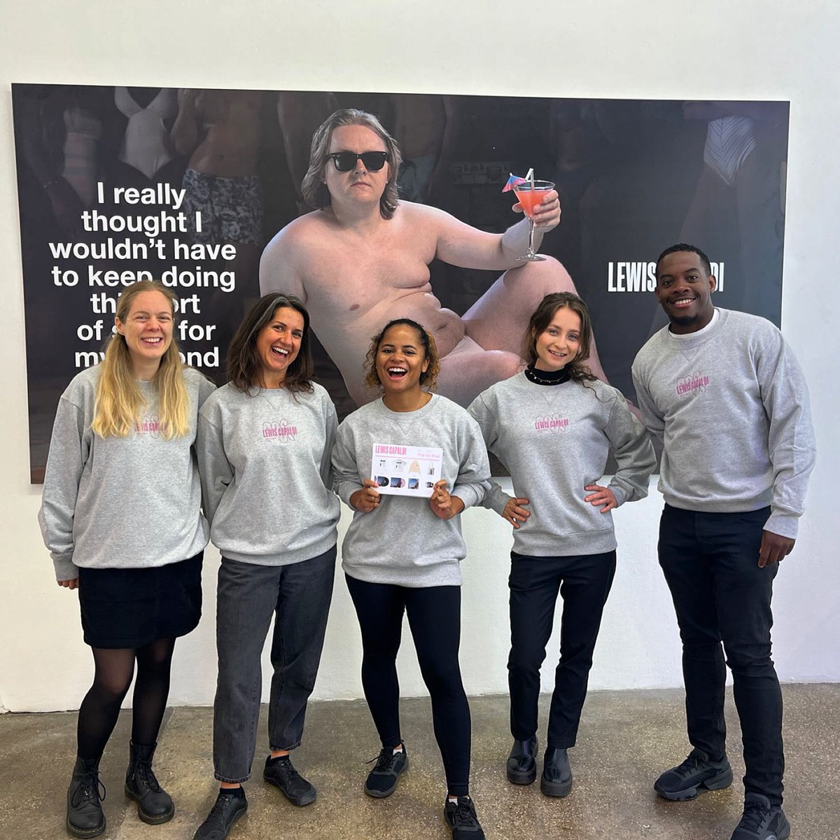 Yes People tweet media