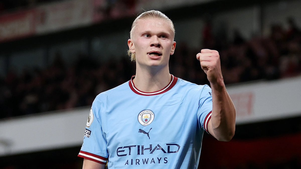 𝐿𝑒𝓃𝒶 tweet media