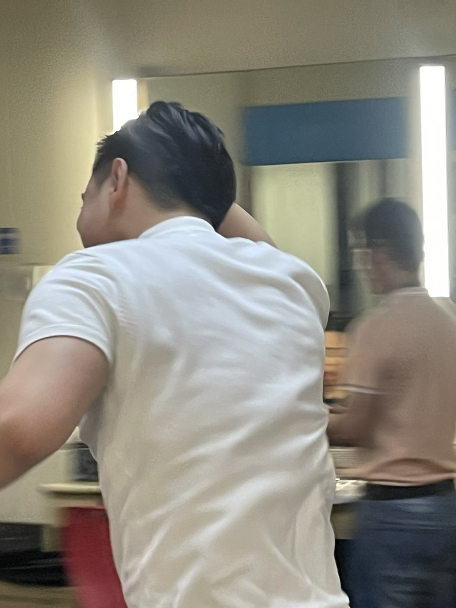 iampolla_pak's tweet photo. bat may tumatakbo huhu @imjeremyg #PakNaPak https://t.co/3GAsajXvGr