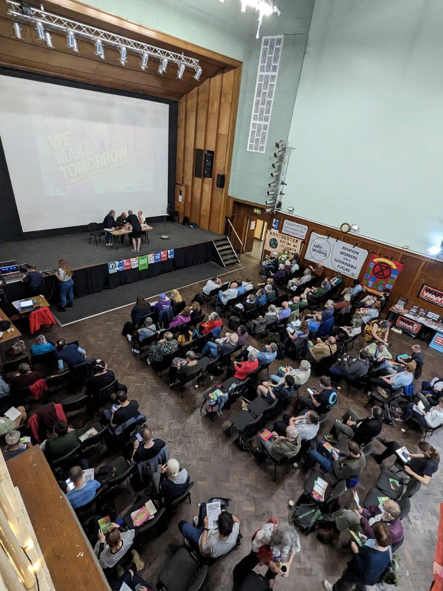 💥Happening now! 💥
Worker's power and the climate crisis. Bringing together union reps, members and other workers from every key sector, with union officials, #climatejustice activists and international guests.
Our conference is kicking off! ✊