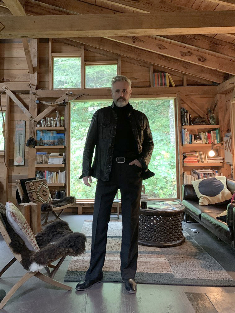 dieworkwear's tweet photo. we need more pant options that do that lil flare at the bottom https://t.co/I80CnxF4u0