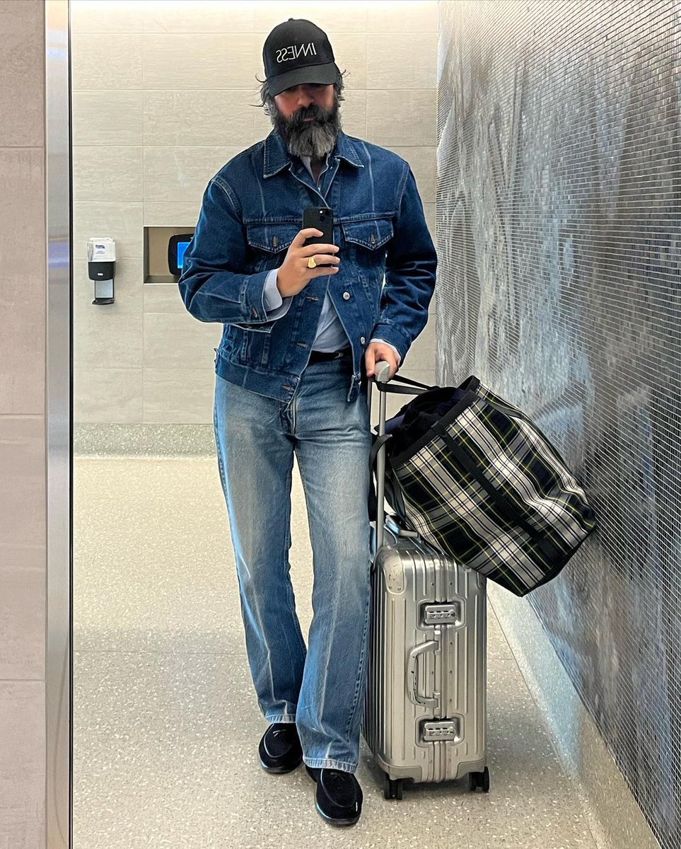 dieworkwear's tweet photo. we need more pant options that do that lil flare at the bottom https://t.co/I80CnxF4u0