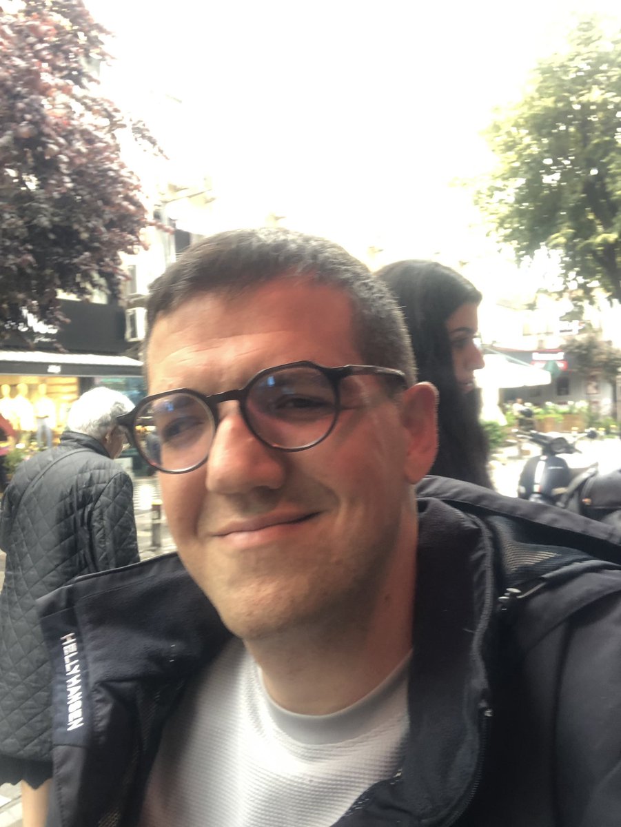 Serdaryu's tweet image. 42 yaşıma 2 ay kala #agechallenge