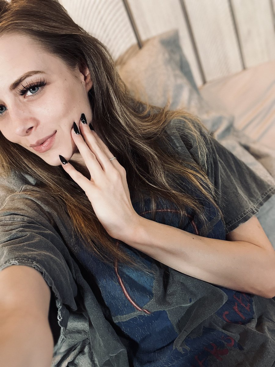 🎀Kyler Quinn🐾💦 on Twitter: "Come and join the chat 😈🫶🏼 https://twitch