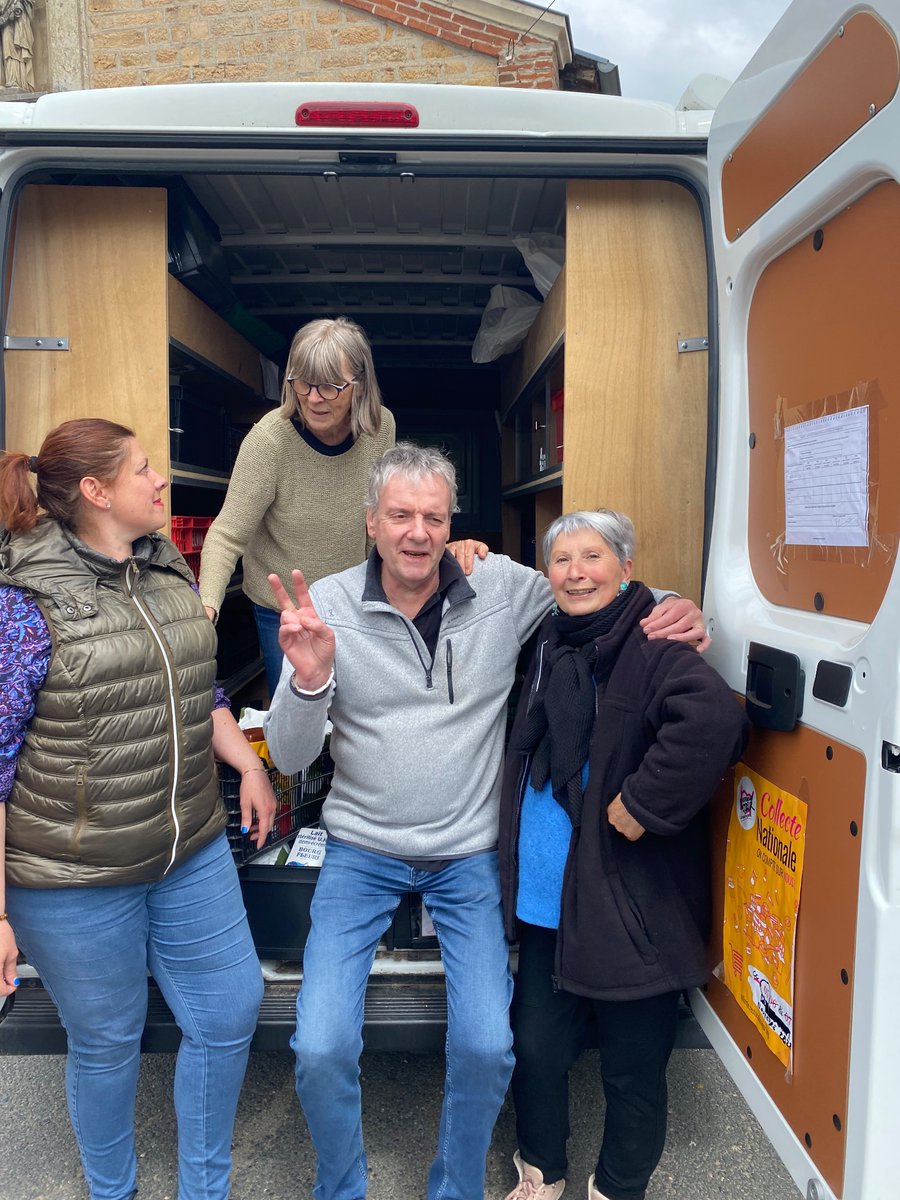 Vous saviez que les restos du cœur pouvaient être itinérants ? Moi pas,  et je les ai suivis de Neulise à Panissières, dans la Loire. Ils sont dans la Balado, mais pas que ! Il y a Mem et Pauline aussi qui fête son anniversaire !
shows.acast.com/62063a74b5f15c… via <a href="/acast/">Acast</a>