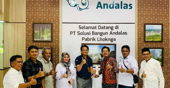 KBA_ONE's tweet photo. SBA Terima SMSI Award Lantaran Peduli Lingkungan  https://t.co/DRISI5Fmf8 https://t.co/EbD9sICNtV