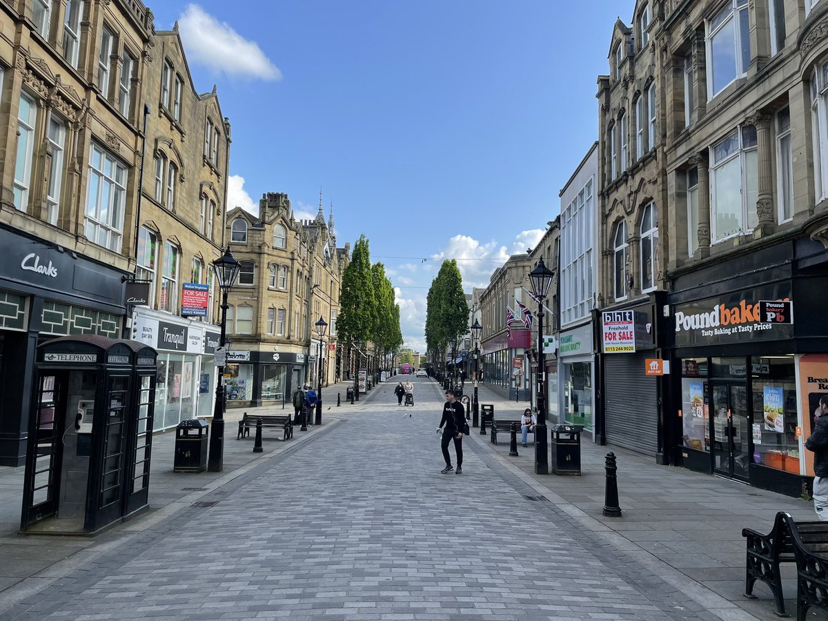charliecampion's tweet photo. Looking forward to day 2 @civic_voice Spring Convention at Grade 1 listed @ThePieceHall #Halifax - I’m excited to hear the array of speakers - I’ll be talking about “People Shaping Places” & our work co-creating Calderdale’s new Placemaking & Design Guide https://t.co/w27bMDdArG https://t.co/xKwaSH90xg