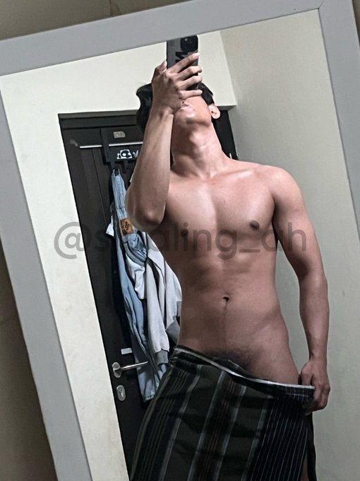 mulai skrg pake wm biar ga di colongin orang2 nakal. Full album cek of yaw!! 🤫 https://t.co/MLw8wUl6