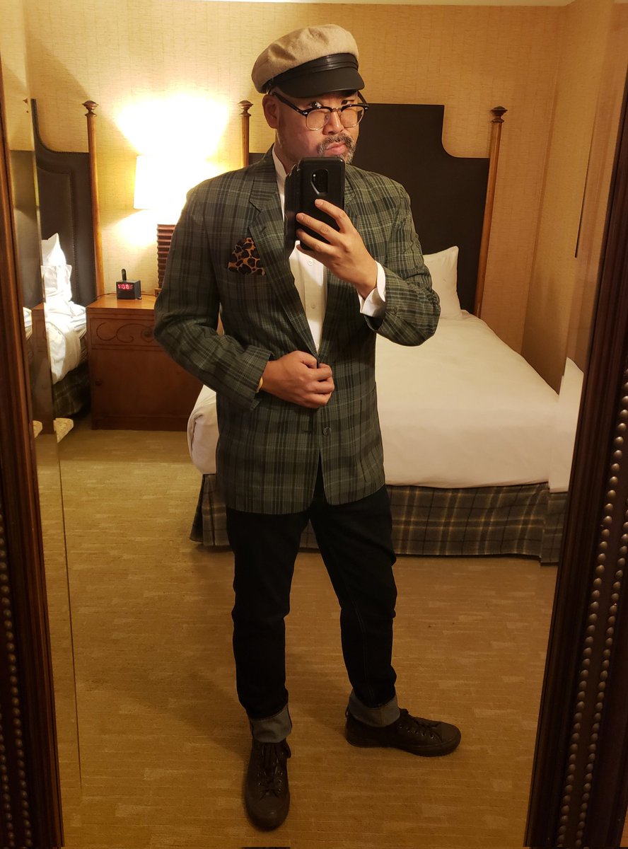 mrkapao's tweet photo. Switched to the #OutfitoftheNight at #LakeArrowhead!
#finalleedavis #finalleedavis2023 #stylish #fashion #suitupgeekout https://t.co/gVCfTTStgU