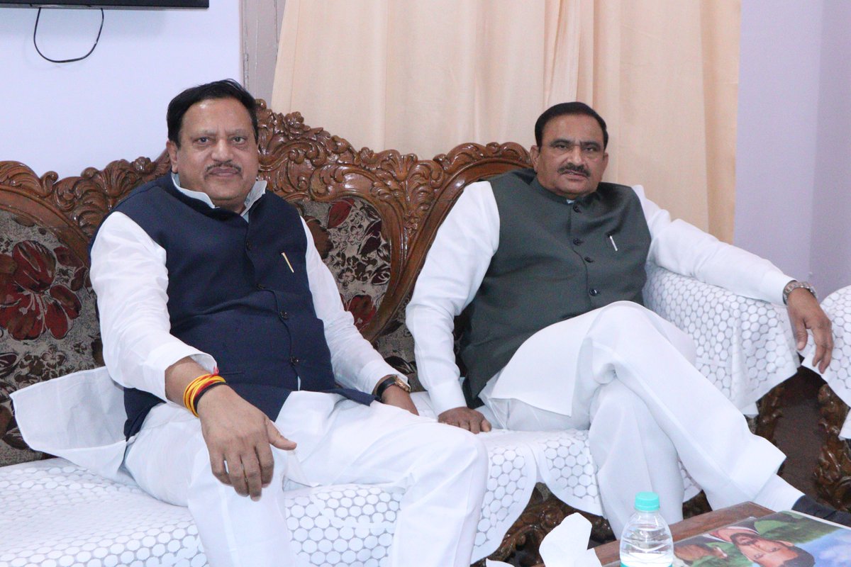 bhadoriabjp's tweet photo. म.प्र. कैबिनेट में साथी एवं भाजपा के वरिष्ठ नेता श्री @bhupendrasingho जी को जन्मदिवस की हार्दिक बधाई एवं शुभकामनाएं।
भगवान महाकाल से आपके दीर्घायु, स्वस्थ एवं यशस्वी जीवन की मंगलकामना करता हूँ।