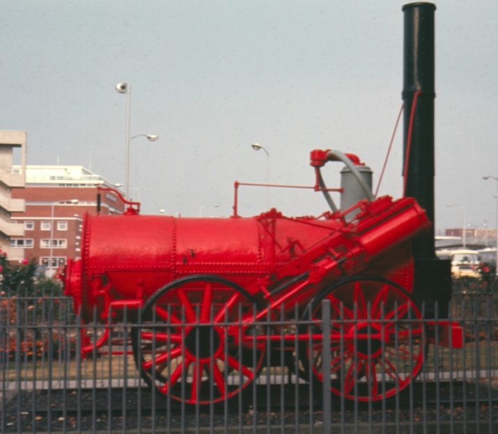 PWInstitution's tweet photo. ๐ Did you know that in May 1830, Robert Stephenson's Invicta powered the first regular passenger service in the world?
It connected the Kent town of Canterbury to the seaside town of Whitstable, which was six miles away.
#thepwi #railway #engineering https://t.co/QySCNmAhUe