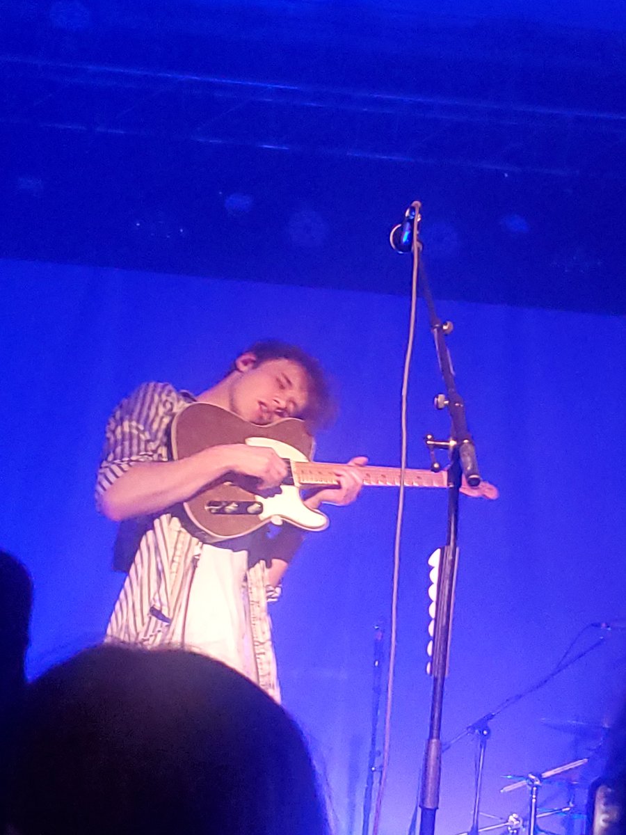 It_isNico's tweet photo. Had so much fun at the @lovejoy concert with @Ka1_the_Enby, @endersqu1d, and @paperellasara ! Glad we got to meet you guys 😁 https://t.co/6tG5bJu30s